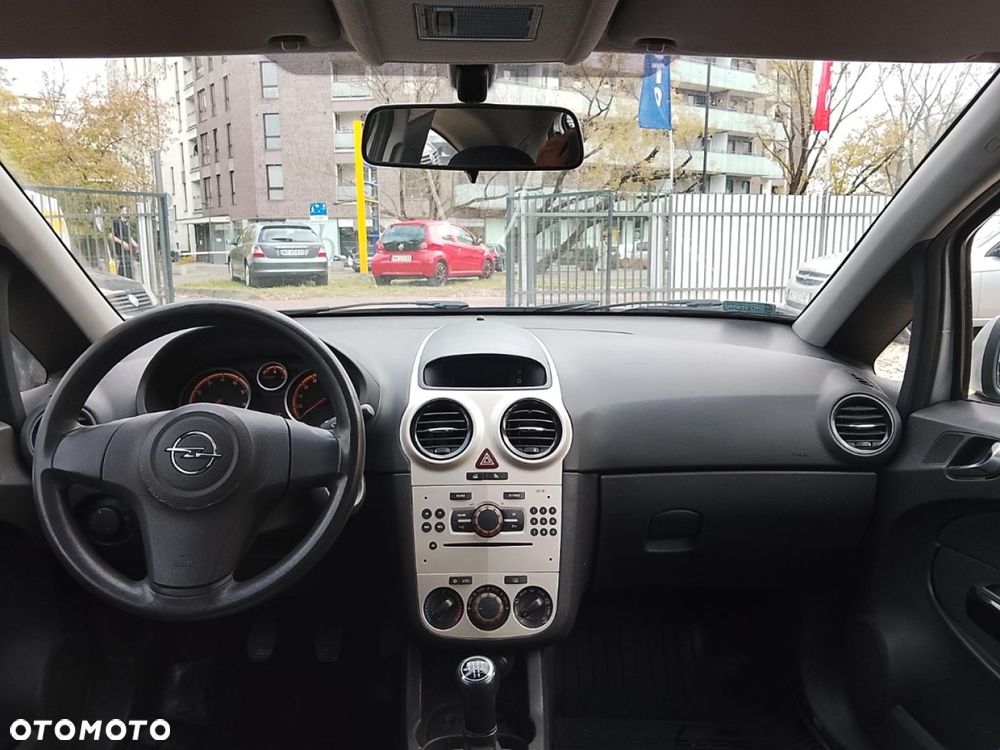Opel Corsa - 8