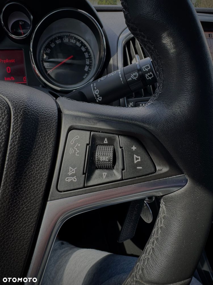 Opel Astra 1.4 T Cosmo - 22