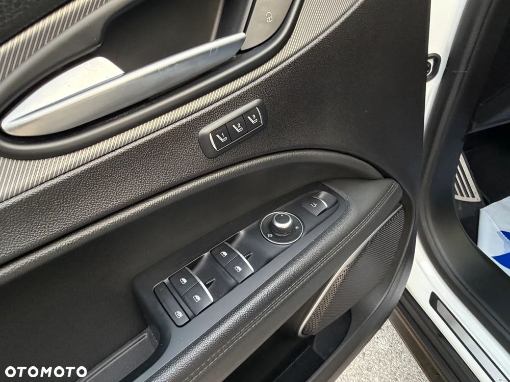 Alfa Romeo Stelvio 2.0 Turbo B-Tech Edition Q4 - 30