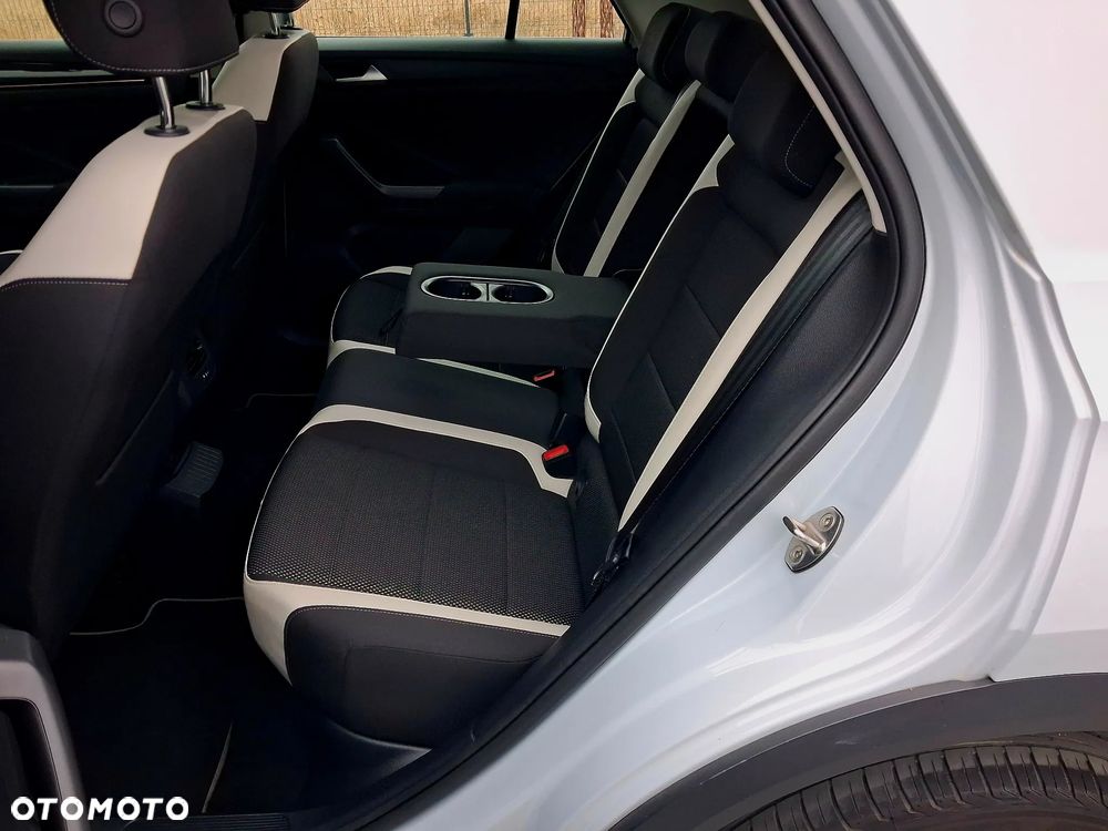 Volkswagen T-Roc 1.5 TSI ACT Advance DSG - 36