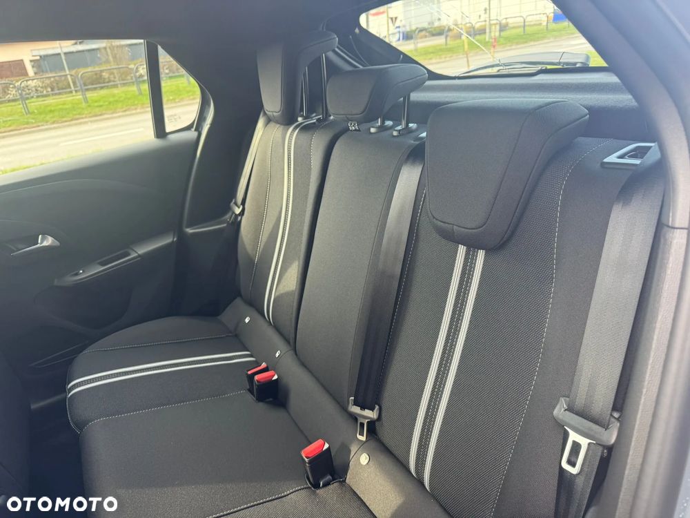 Opel Corsa 1.2 T mHEV GS eDCT - 17