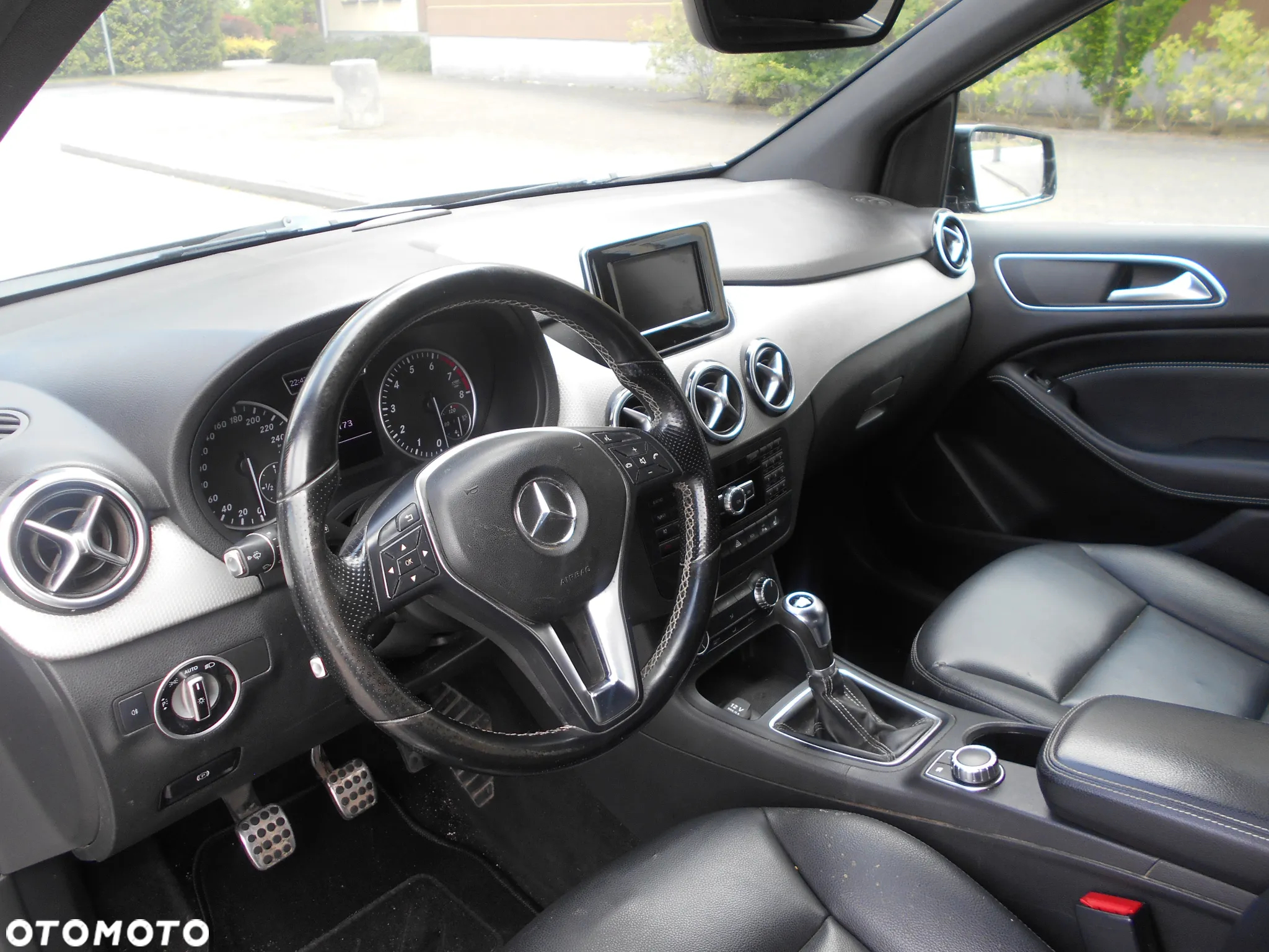 Mercedes-Benz Klasa B 180 BlueEFFICIENCY Edition - 8