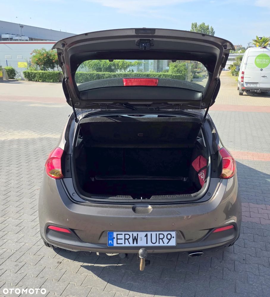 Kia Ceed 1.6 GDI XL - 9