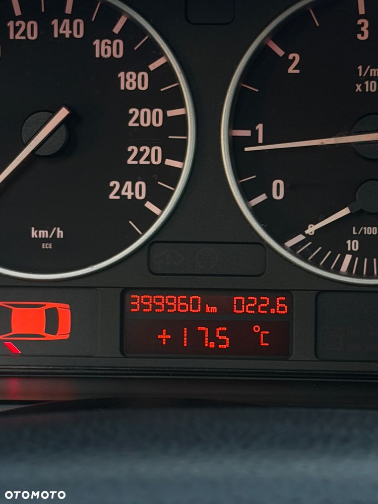 BMW Seria 5 520d - 26
