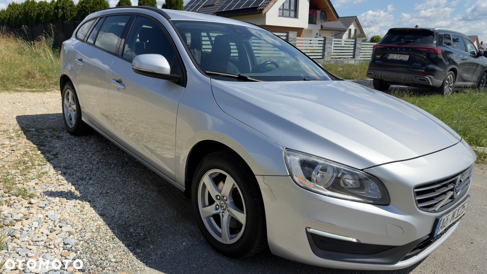Volvo V60 D2 Edition - 11
