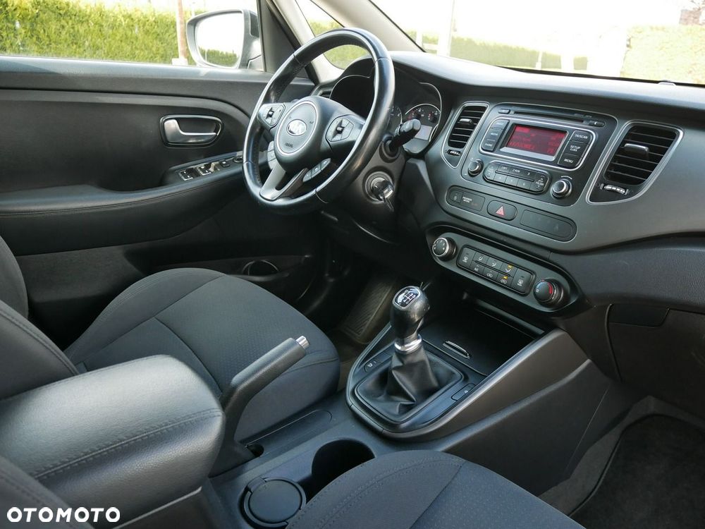 Kia Carens 1.7 CRDi L - 7