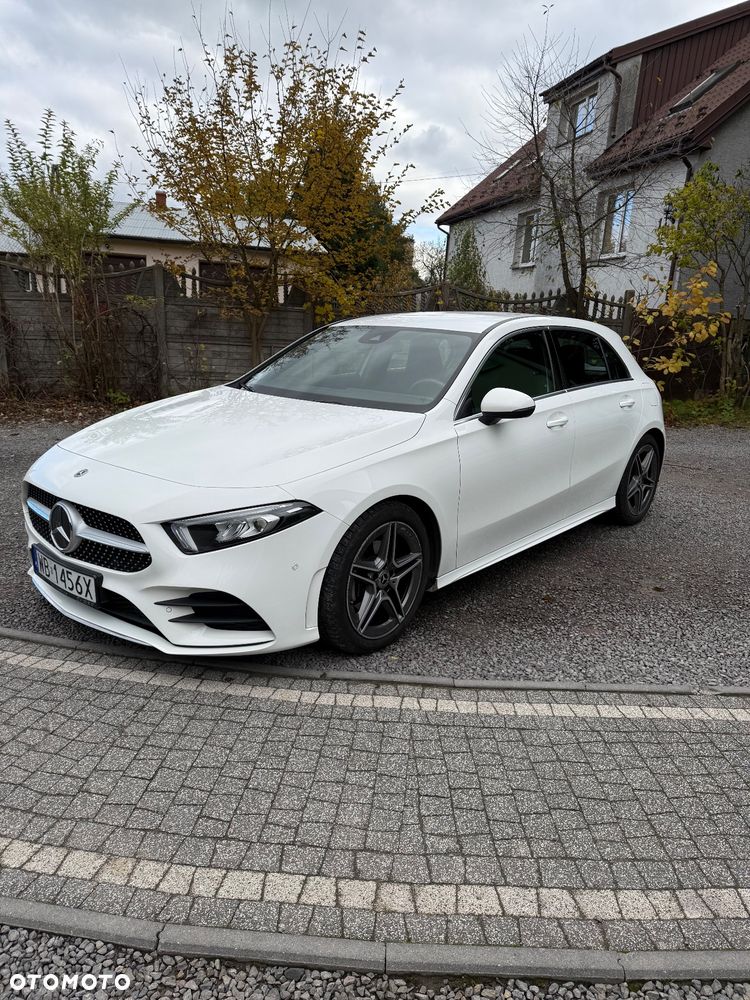 Mercedes-Benz Klasa A 180 AMG Line 7G-DCT - 3