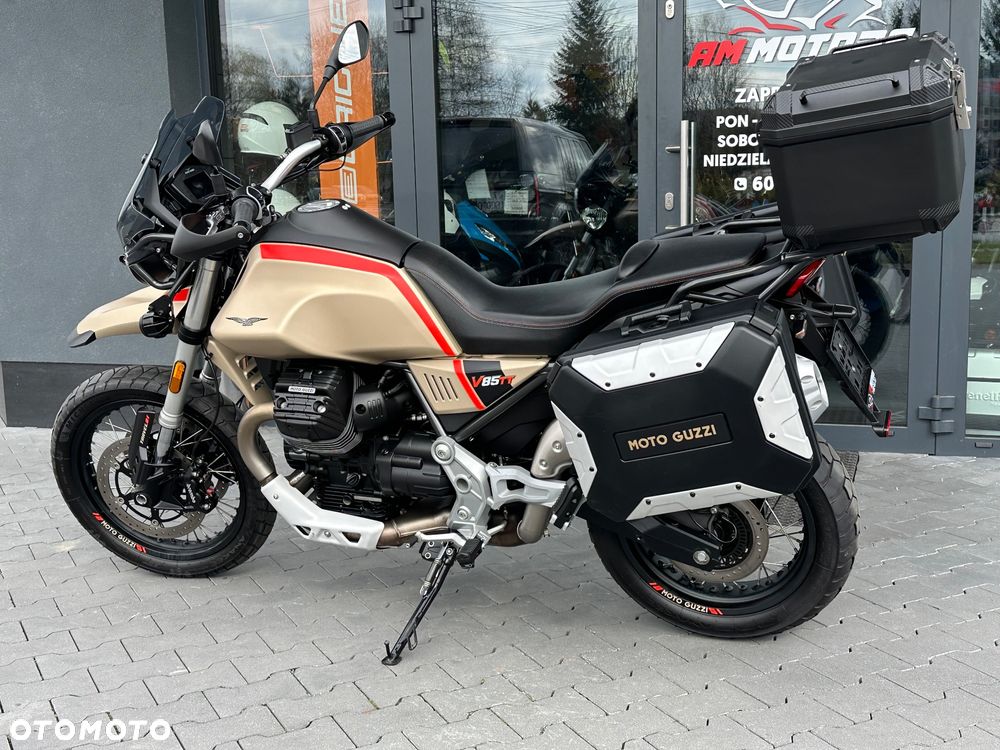 Moto Guzzi V85 - 28