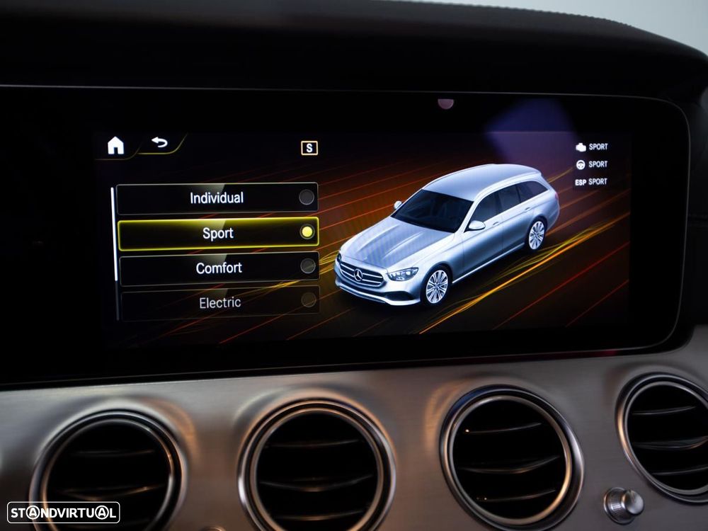 Mercedes-Benz E 300 de 4Matic 9G-TRONIC AMG Line - 42