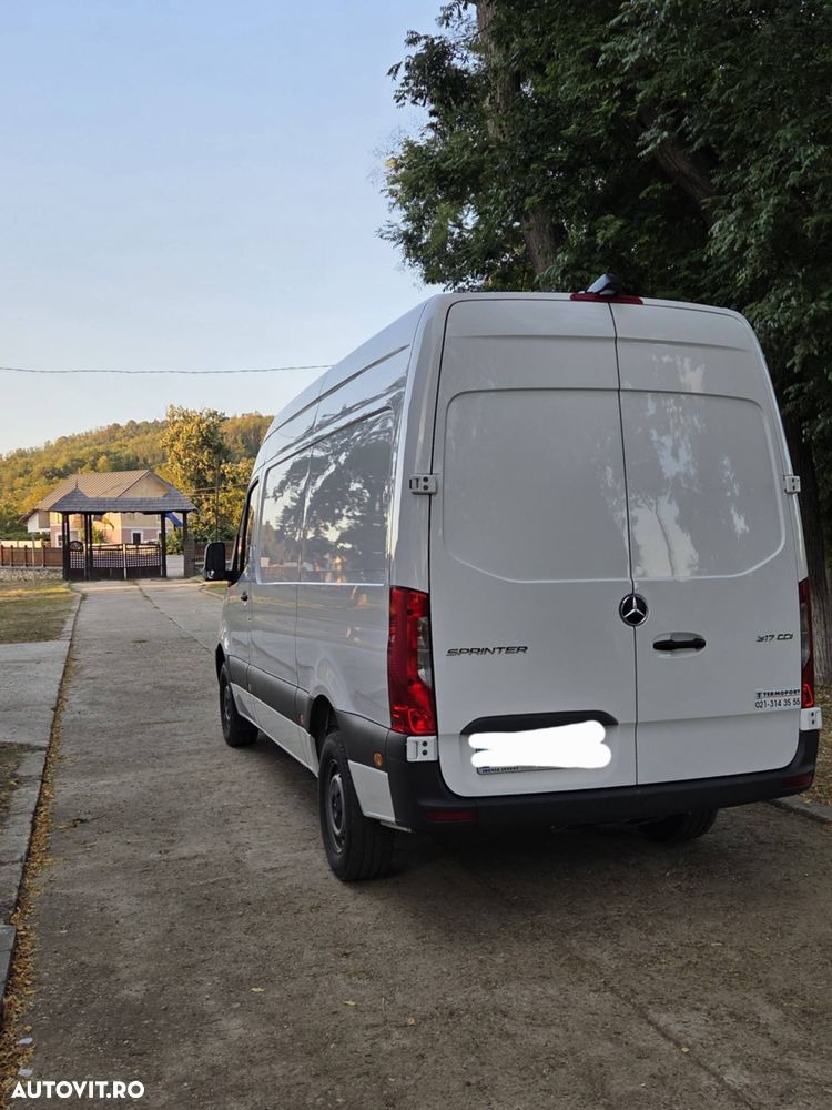 Mercedes-Benz Sprinter 317 CDI 170CP L2H2 RWD 6MT - 13