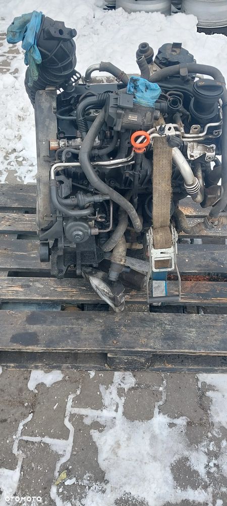 Silnik vw t5 lift 2.0 tdi 103 KW CAAC uszkodzony - 1