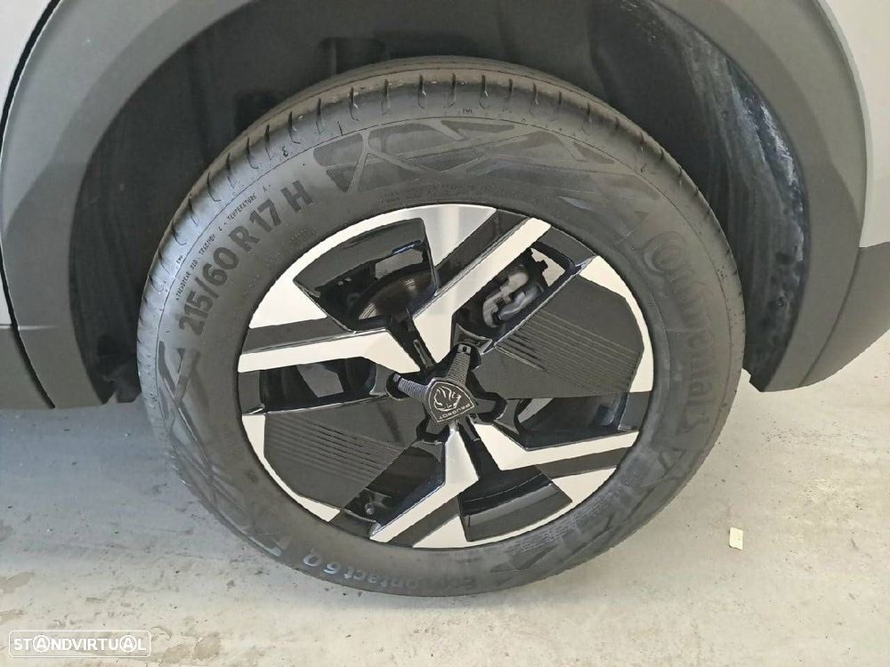 Peugeot 2008 1.2 Hybrid Allure e-DCS6 - 11