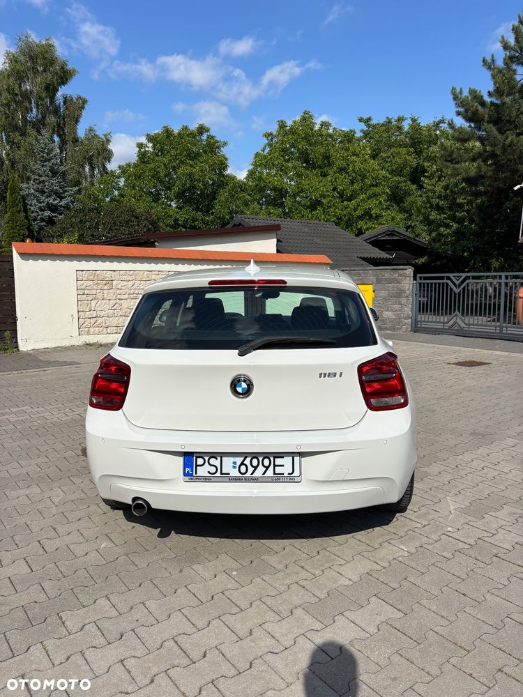 BMW Seria 1 116i - 10