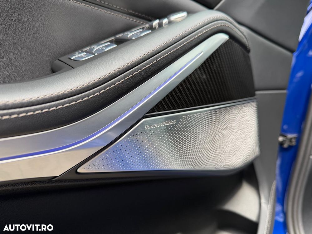 BMW X7 M60i xDrive - 17