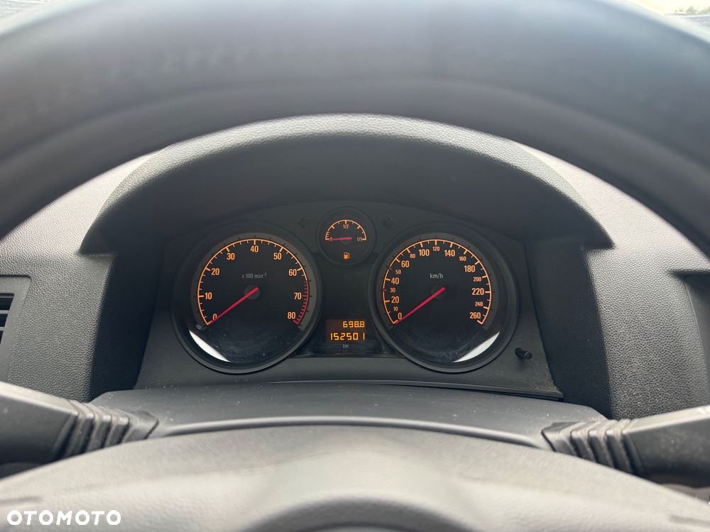 Opel Astra 1.6 Sport - 17