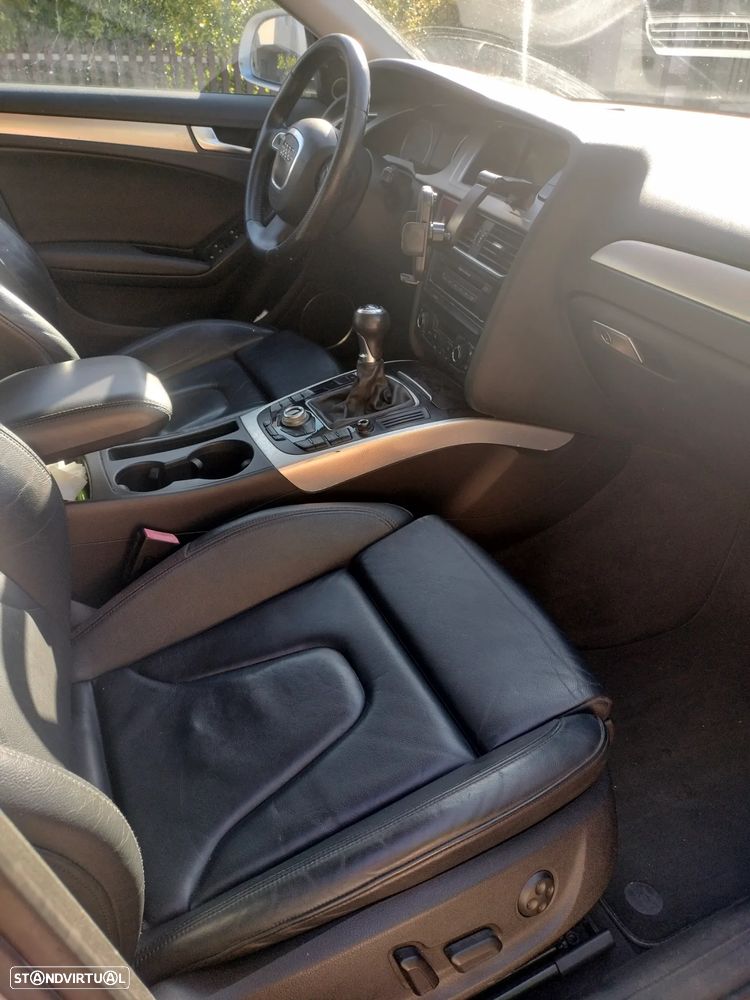 Audi A4 Avant 2.0 TDI Business Line Plus - 8