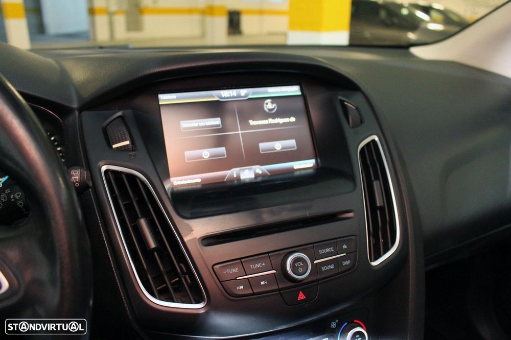 Ford Focus SW 1.5 TDCi Titanium - 25