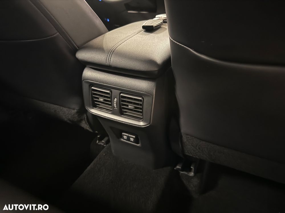 Toyota RAV4 2.5 4x4 Hybrid Black Edition - 12