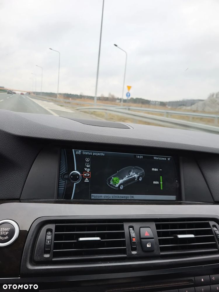 BMW Seria 5 528i - 24