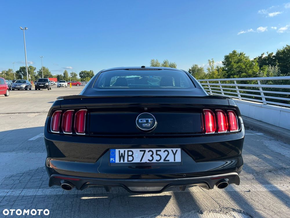 Ford Mustang - 5