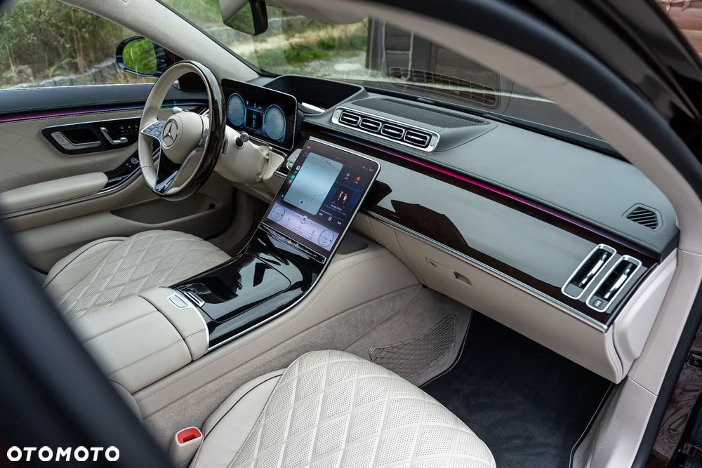 Mercedes-Benz Klasa S 500 4Matic L 9G-TRONIC - 26