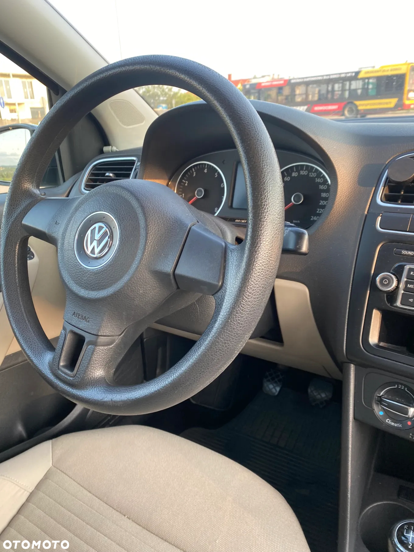 Volkswagen Polo - 11