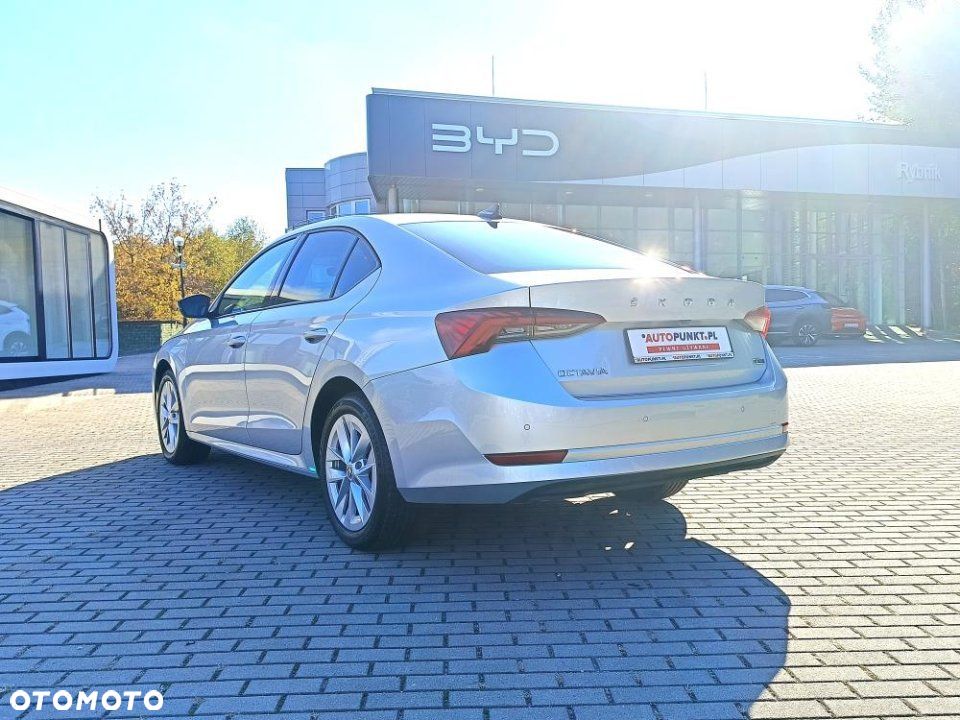 Skoda Octavia - 3