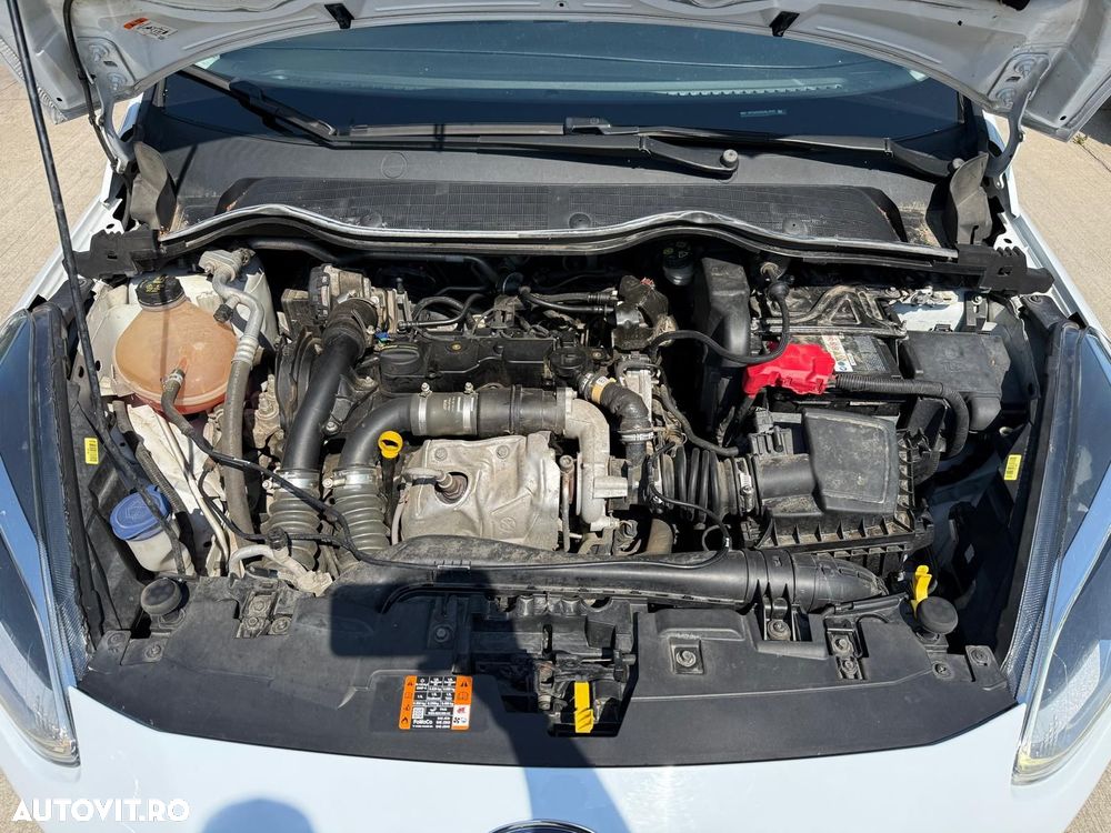Ford Fiesta - 8