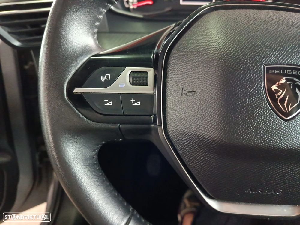 Peugeot 208 1.2 PureTech Active Pack - 13