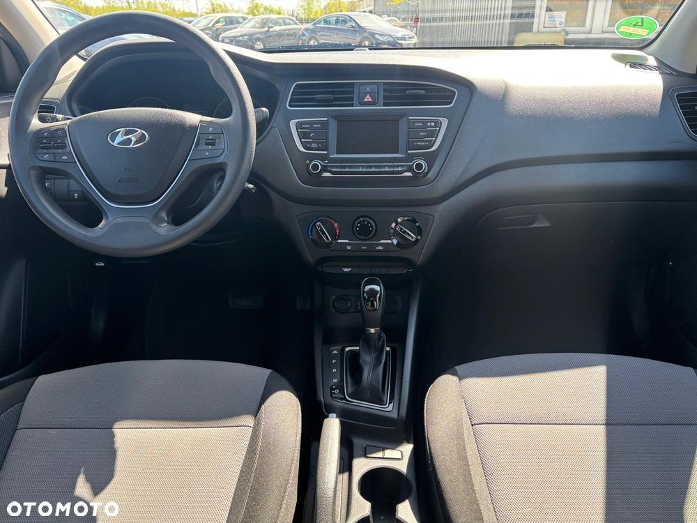 Hyundai i20 1.0 T-GDI Classic Plus DCT - 18