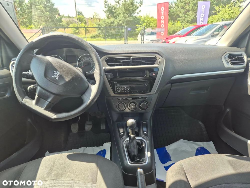 Peugeot 301 - 18