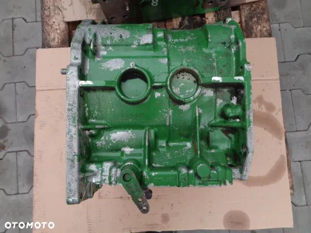 Obudowa skrzyni PowerQuad John Deere 6100 6200 6300 6400 - 1