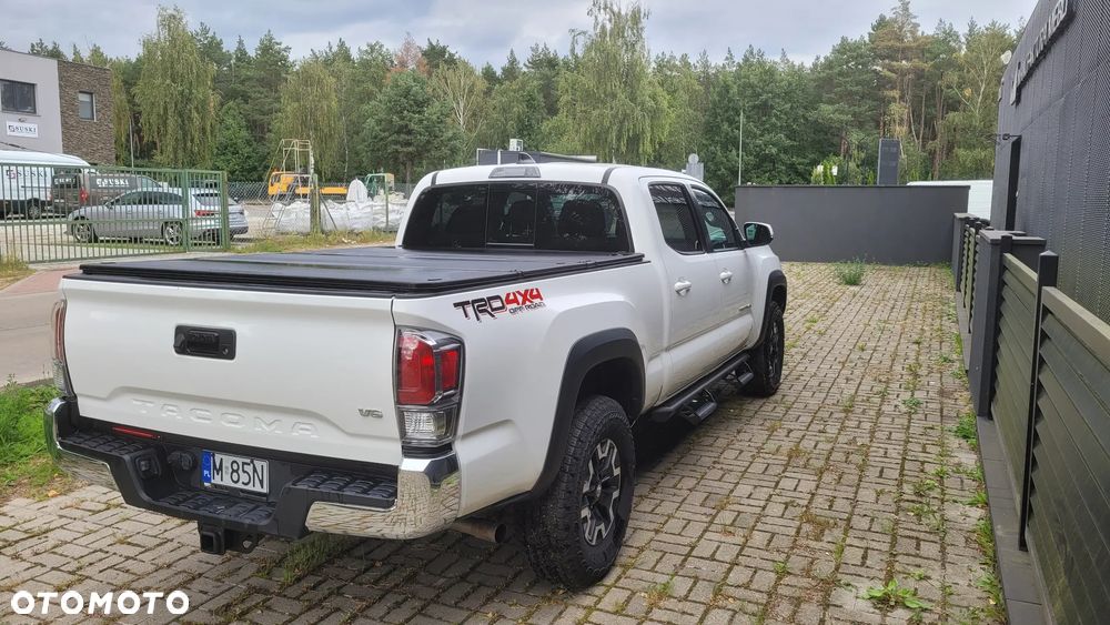 Toyota Tacoma - 3