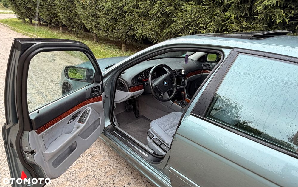 BMW Seria 5 - 12