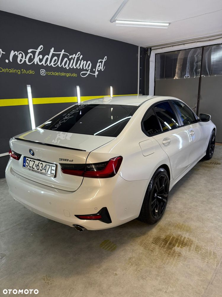 BMW Seria 3 318d MHEV Sport Line - 24