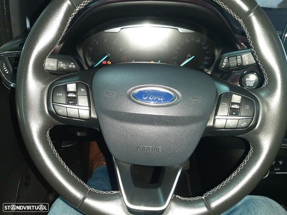 Ford Fiesta 1.0 EcoBoost Vignale - 33