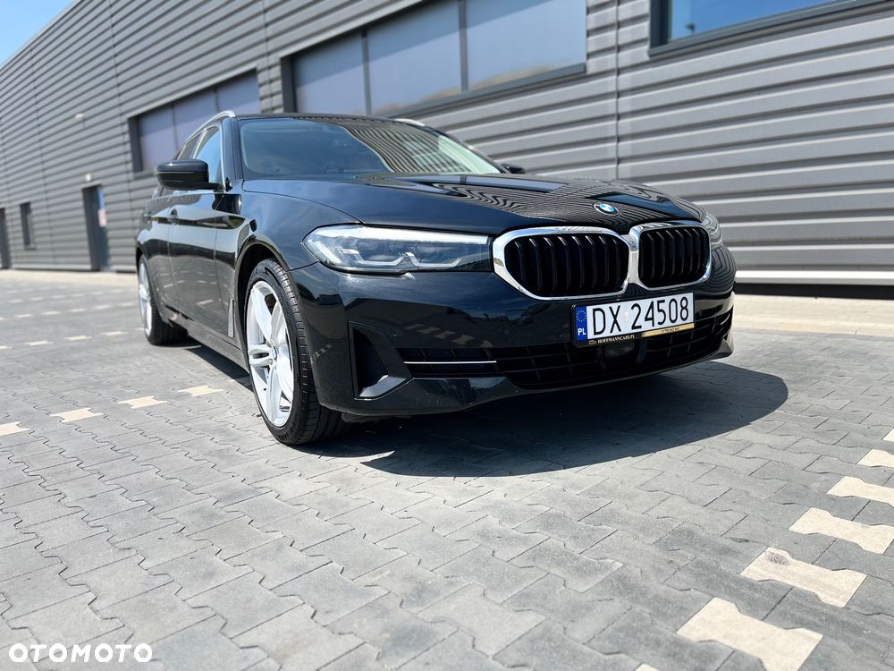 BMW Seria 5 520d xDrive - 1