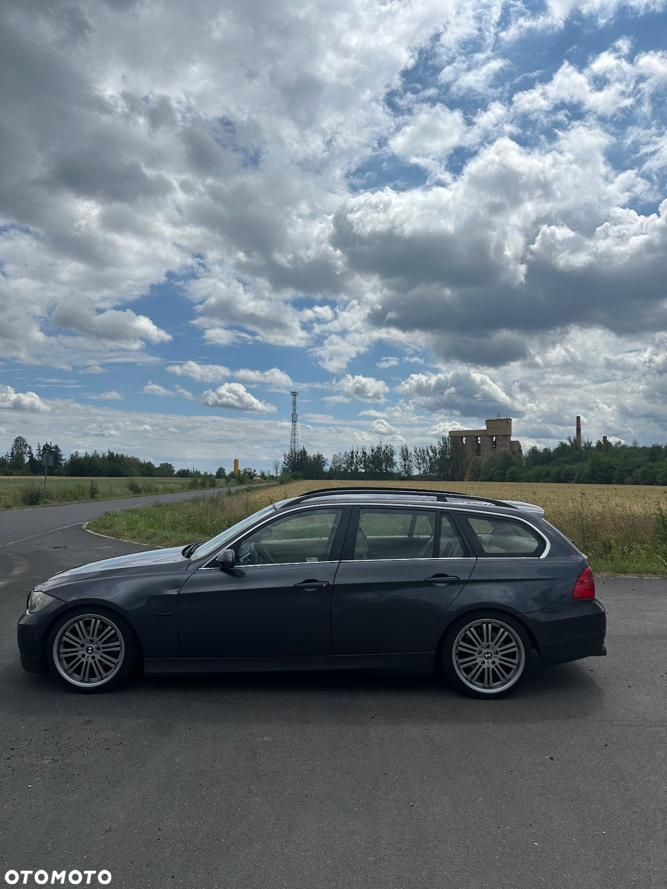 BMW Seria 3 325i Touring - 12