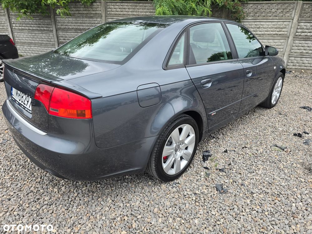 Audi A4 Limousine 1.8 T quattro - 13