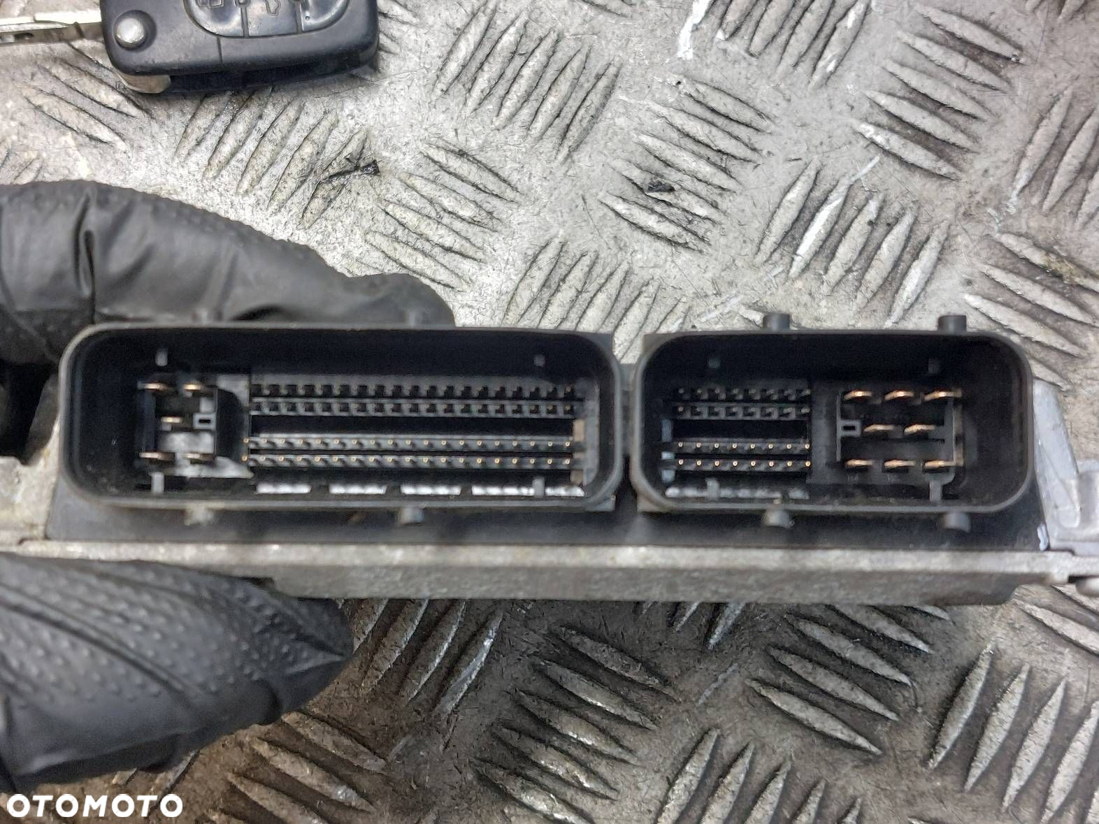 ZESTAW STARTOWY AUDI A3 8P 1.6 8V 06A906033DS 8P0920900E 1K0905851B - 3