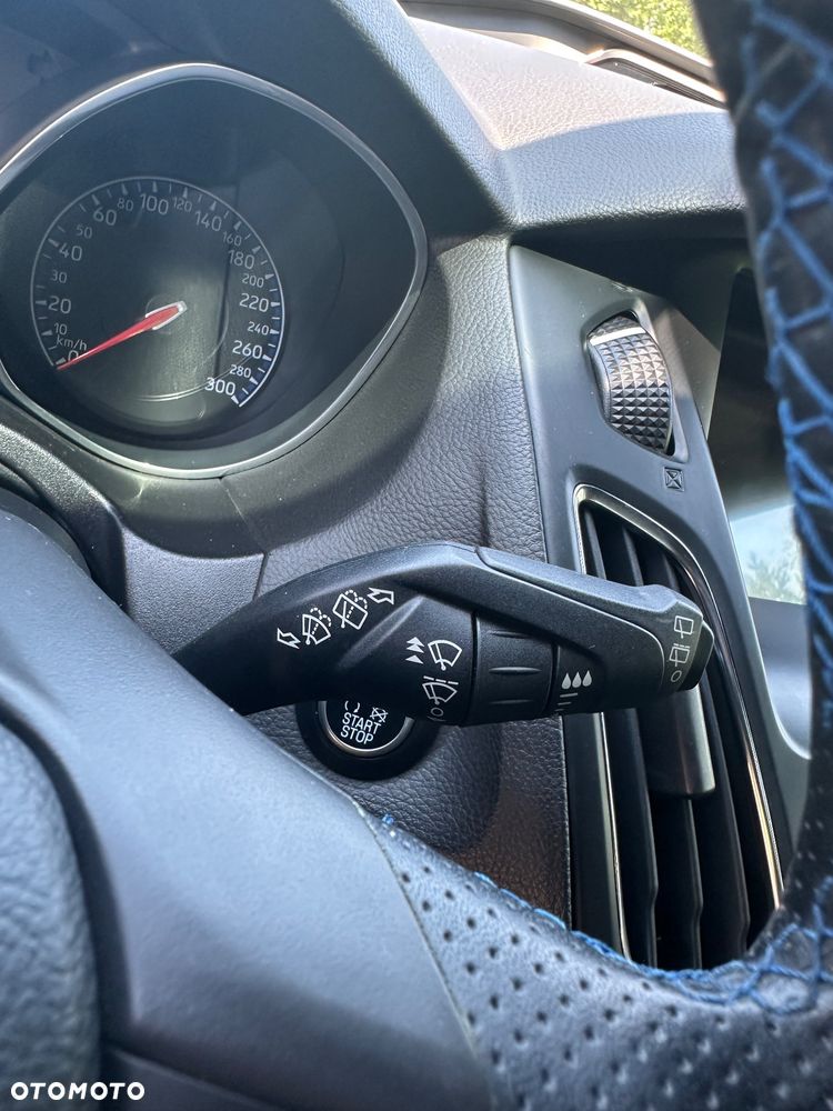 Ford Focus - 25