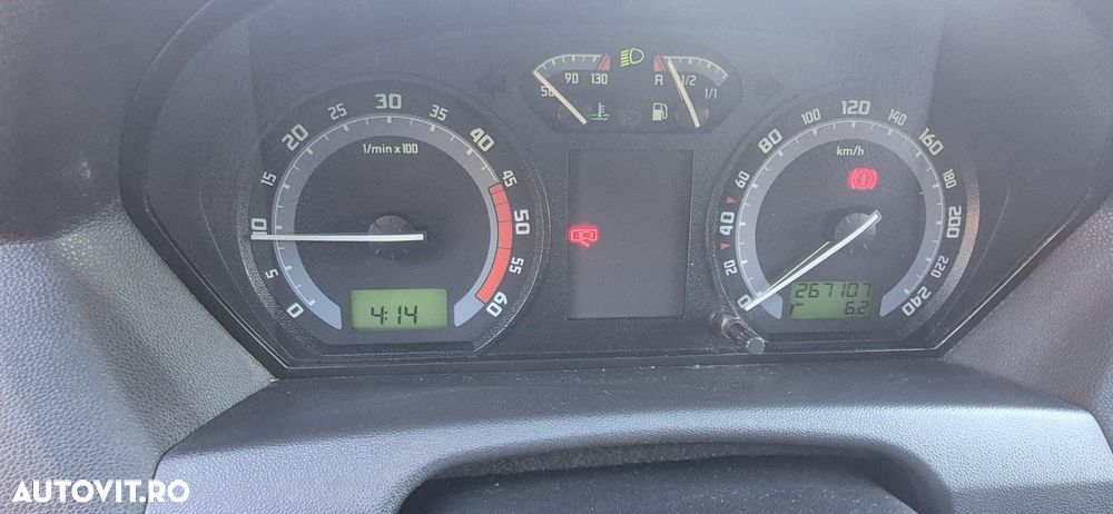 Skoda Fabia - 10
