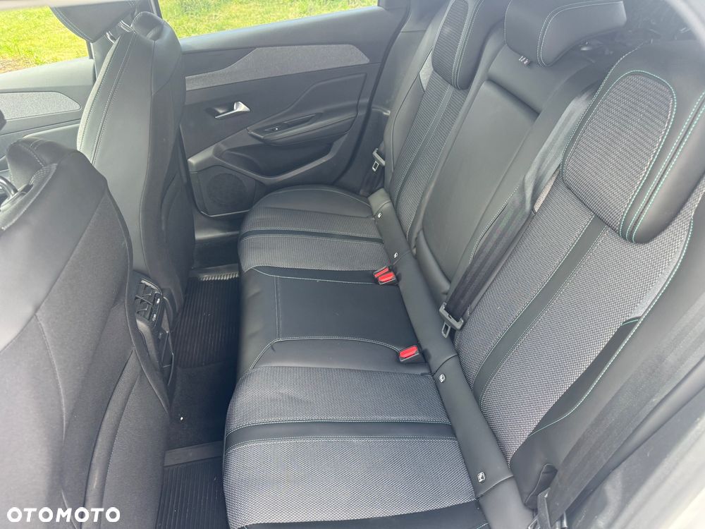 Peugeot 308 BlueHDi 130 EAT8 Allure Pack - 13