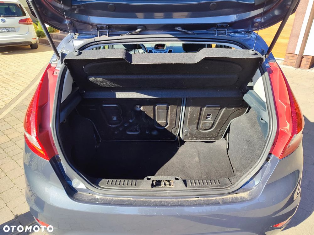 Ford Fiesta 1.25 Trend EU5 - 11