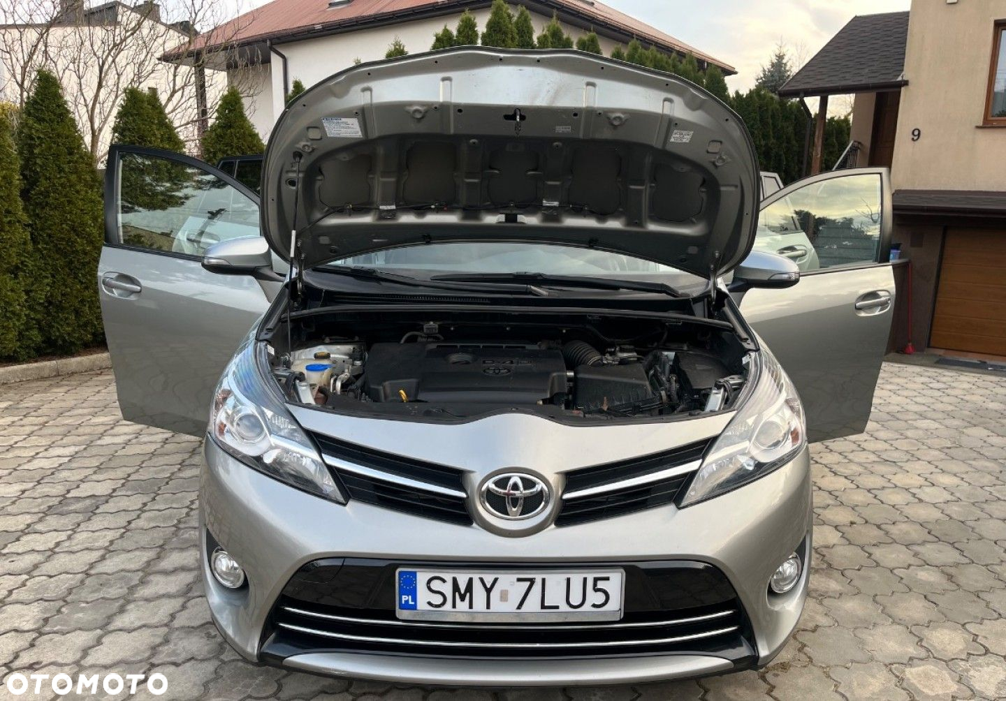 Toyota Verso - 25