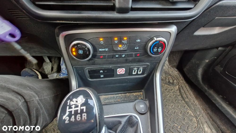 Ford EcoSport 1.0 EcoBoost TREND - 27