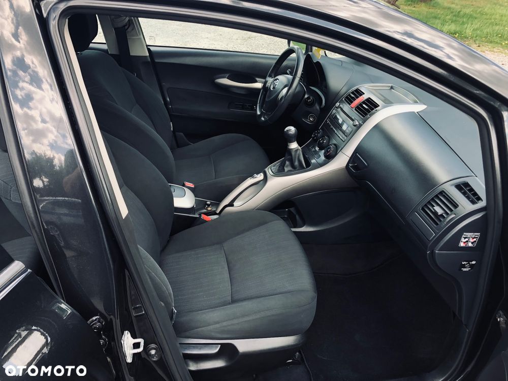 Toyota Auris 1.6 VVT-i Terra - 5