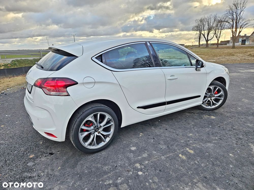 Citroën C4 VTi 120 Exclusive - 34