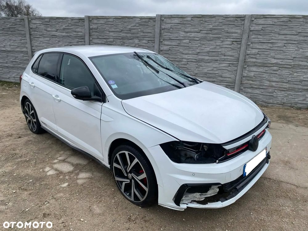 Volkswagen Polo 2.0 TSI DSG GTI - 30