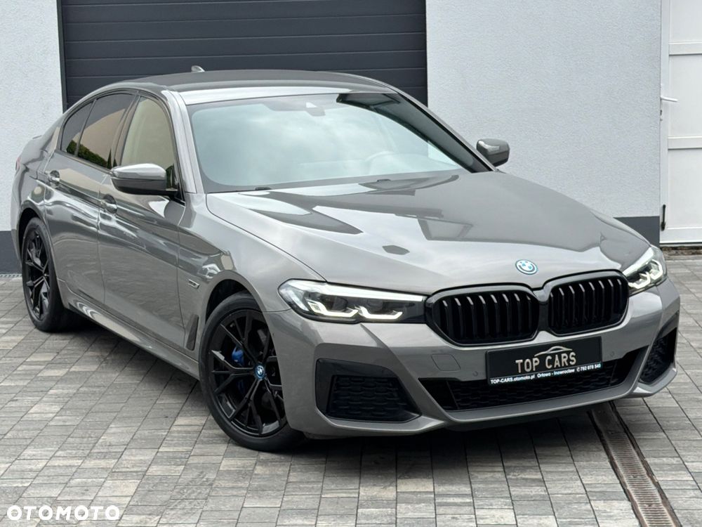 BMW Seria 5 530e xDrive sport - 23